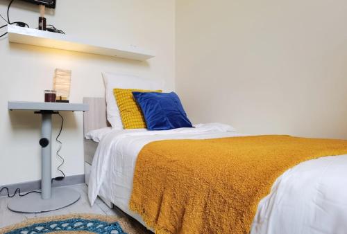 Bright Solo Studio by Hôtel de Ville and Sein river 1mn to Metro N1-241
