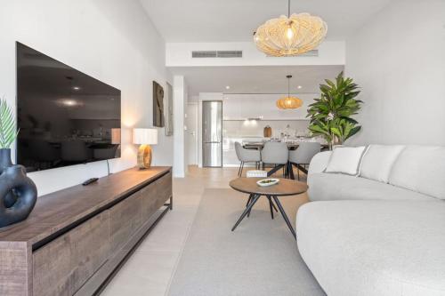 Apartment Perfect for Families & Remote Workers - Selwo, Estepona photo 8