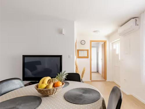 Apartment Mara with Free Parking