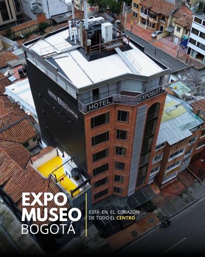 O edifício onde o hotel está situado