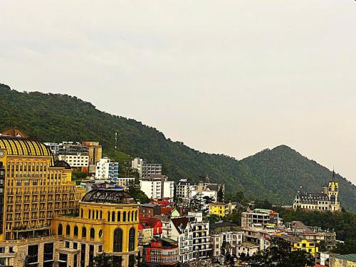 Vista general de una montaña o vista desde el hotel