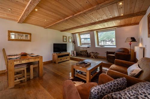 La Cachette - Mountain style and spacious 2-Bed apartment central Chamonix