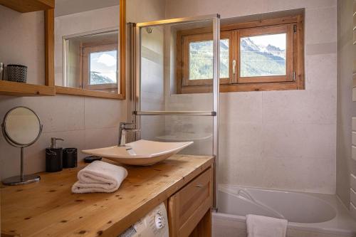 La Cachette - Mountain style and spacious 2-Bed apartment central Chamonix