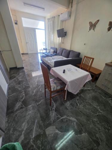 Posezení v ubytování Beachfront Apartment Thassos