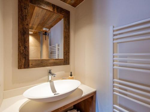 O baie la Bel appartement montagnard 3 chambres pour 6 avec parking au centre de La Clusaz - FR-1-459-245
