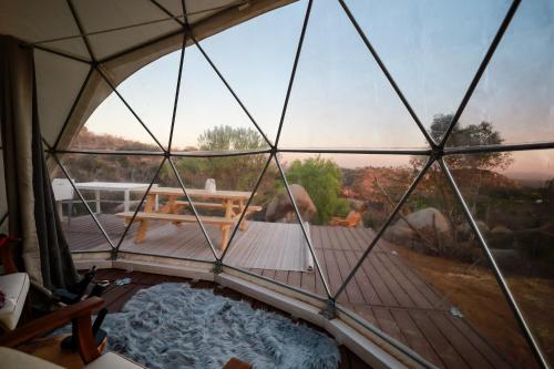 Γενική θέα στο βουνό ή θέα στο βουνό από  οργανωμένο κάμπινγκ