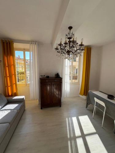 Llit o llits en una habitació de Centre Historique