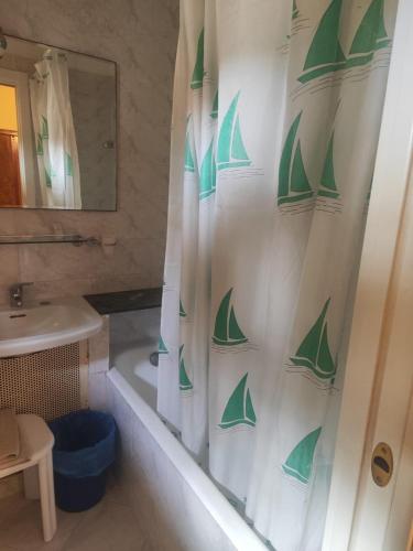 Bilik mandi di Hotel La Margherita & SPA