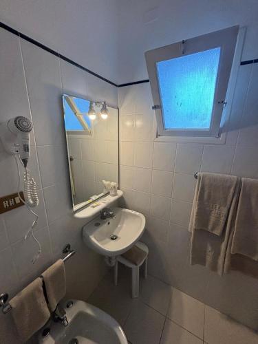 Bilik mandi di Hotel La Margherita & SPA