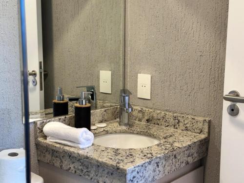Bilik mandi di Apartamento en Luque cerca de Asunción 106
