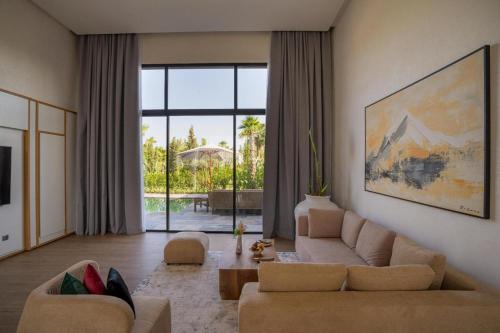 Area soggiorno di NOMMOS Beach RESORT & POOL CLUB