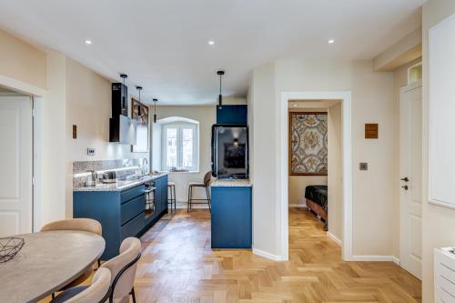Porta Stella 2-Bedroom Luxury Apartment
