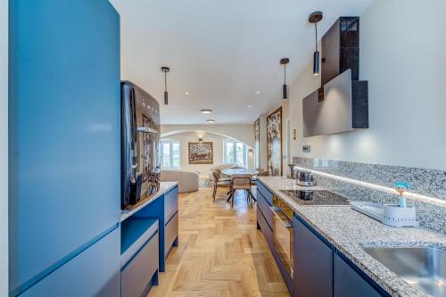 Porta Stella 2-Bedroom Luxury Apartment