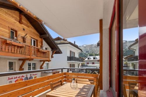 Centre de Saas-Fee - 2 chambres - balcon & patio