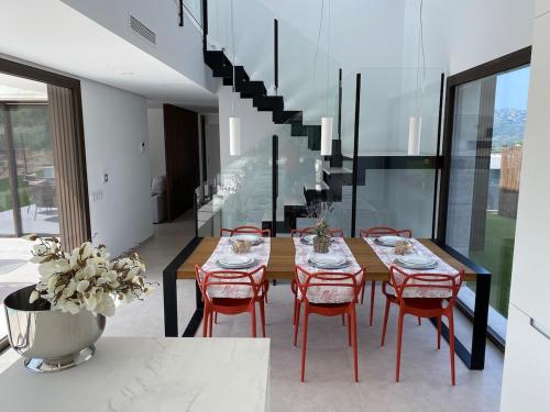Gambar di galeri bagi Stunning Design Villa with large private Pool 30sqm di Caserío Bufagañas