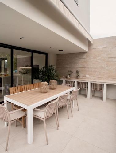 Gambar di galeri bagi Stunning Design Villa with large private Pool 30sqm di Caserío Bufagañas