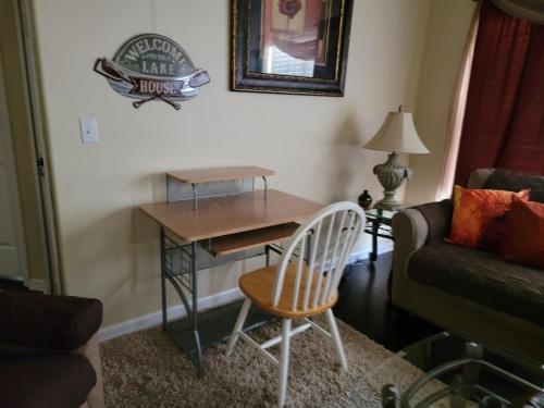 Themed villa w pool, hot tub & arcade near parks photo 48