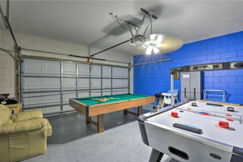 Screened pool & spa resort access near Disney photo 61