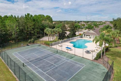 Screened pool & spa resort access near Disney photo 71