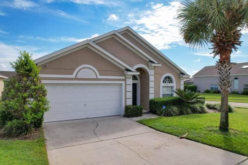 Screened pool & spa resort access near Disney photo 68