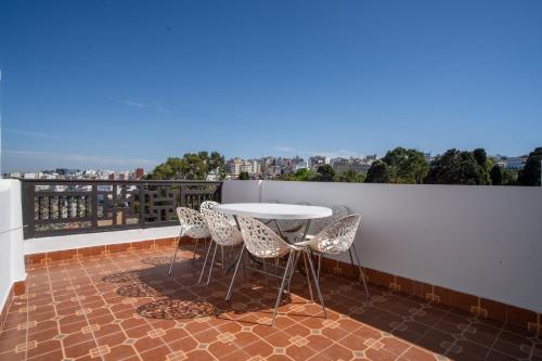 Μπαλκόνι ή βεράντα στο Best Old Medina Wall 3 Bedroom Home