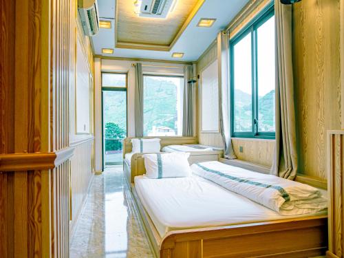 Quyenly Motel Mèo Vạc