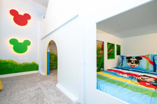 Magical 5BR w Pool Minutes from Disney 16161 photo 51