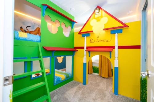 Magical 5BR w Pool Minutes from Disney 16161 photo 6