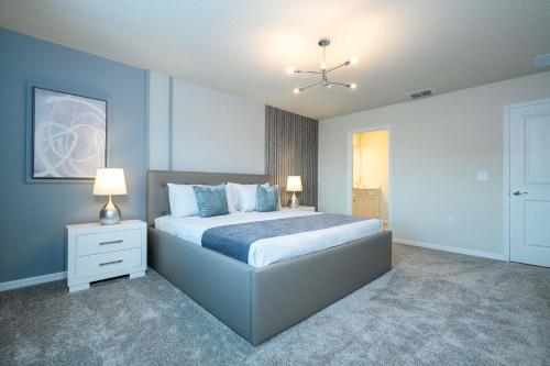 Magical 5BR w Pool Minutes from Disney 16161 photo 41