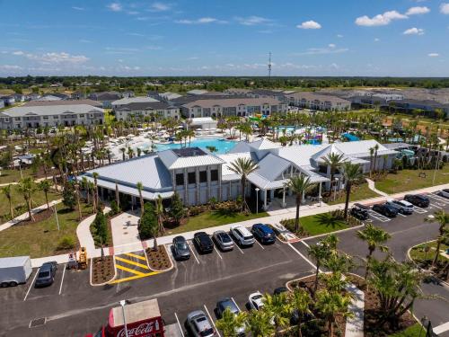 Magical 5BR w Pool Minutes from Disney 16161 photo 76