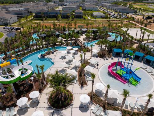 Magical 5BR w Pool Minutes from Disney 16161 photo 61