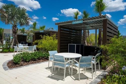 Magical 5BR w Pool Minutes from Disney 16161 photo 64