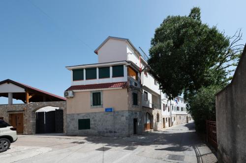 Holiday house with a parking space Pakostane, Biograd - 23466