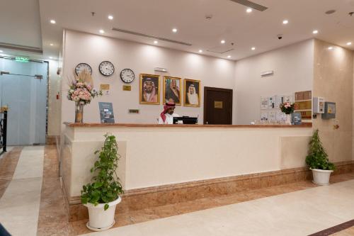 Lobi atau kawasan kaunter penerimaan di Hayah Diamond Hotel