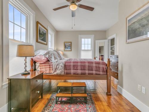 Χώρος καθιστικού στο Cape Ann North Shore close to Salem and beaches