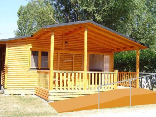 Φωτογραφία από το άλμπουμ του Chalet Accessible avec Terrasse - 5 Pers - API-1-52-283 σε Lons-le-Saunier
