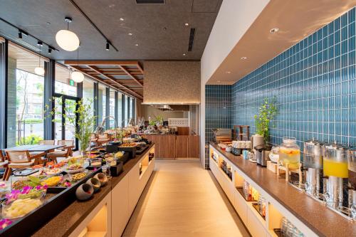 Makanan di atau berdekatan hotel