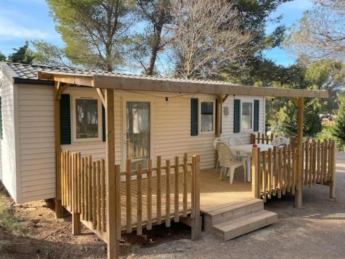 Mobil-home avec Terrasse à Lézignan-Corbières, 6 personnes - API-1-52-736