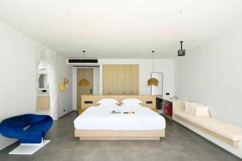 Postel nebo postele na pokoji v ubytování Miyue · Santorini Seaview Resort Hotel (Huizhou Huidong Shuangyue Bay Branch)