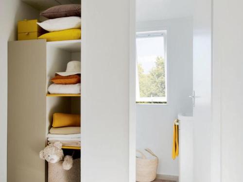 Φωτογραφία από το άλμπουμ του Mobile-home avec Terrasse à Saint-Gildas-de-Rhuys - 6 pers, 3 chambres - API-1-52-762 σε Saint-Gildas-de-Rhuys