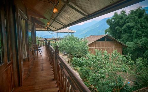 Landskap semula jadi dekat dengan lodge