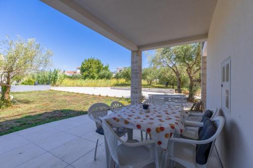 Olivo 1 - apartment for six people