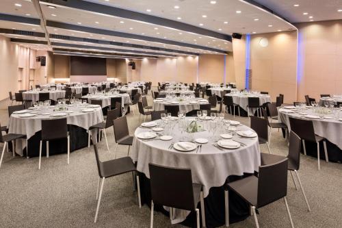Ресторан / где поесть в Melia Barcelona Sarriá