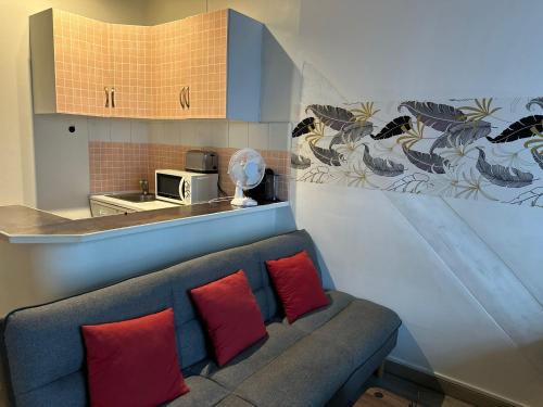 Кухня или кухненски бокс в Studio Elysée Ponthieu