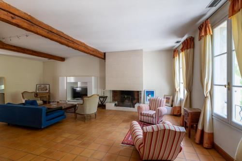 Spacieux duplex sur la Place du Palais