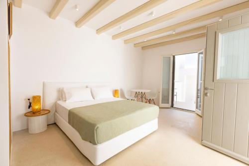 Cycladic Suites