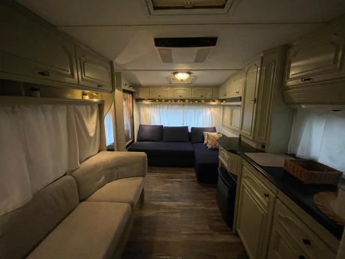 Przyczepa Kempingowa z Klimatyzacją