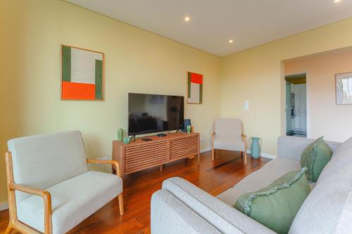 FLH Funchal City View at Quinta da Nogueira Residence