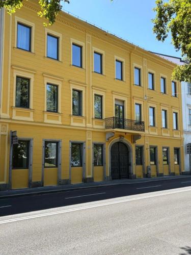 City Inn 24H Self Check-In by H&H Hotels