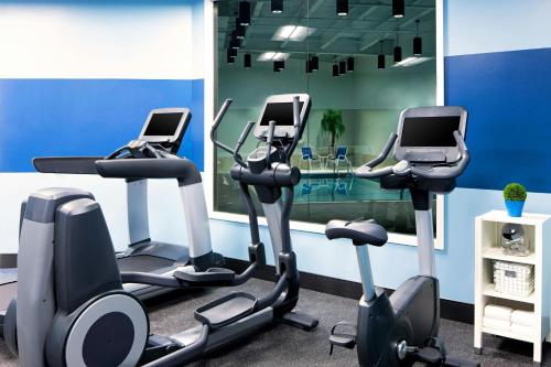 Fitness centrum a/nebo fitness zařízení v ubytování Four Points by Sheraton Edmundston Hotel & Conference Center